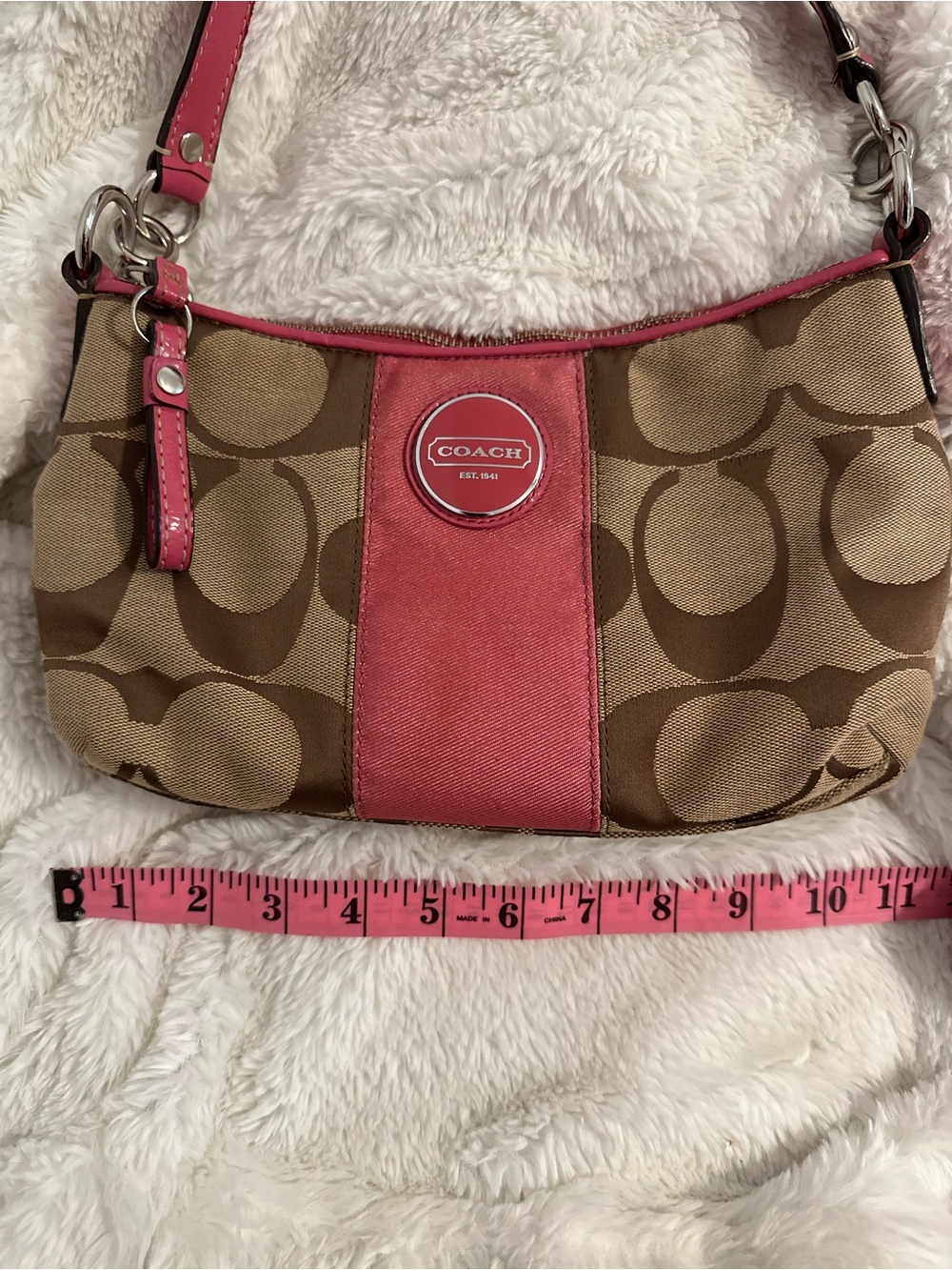 F19218 Vintage Pink Trim Signature Canvas Shoulder Bag- 2000’s - Picture 9 of 9